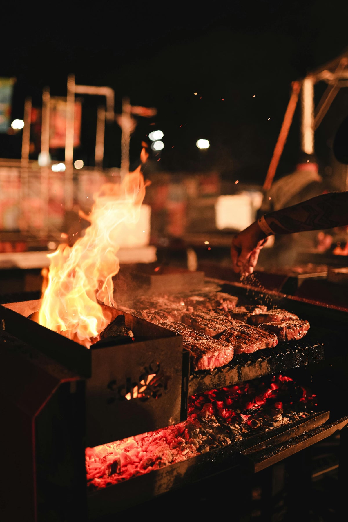 The Science of Summer Flavour: Why Charcoal Grilling Tastes Better in the Heat