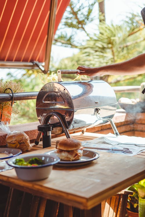 Tips for Organising Your Garden Barbecue Area in a Functional Way